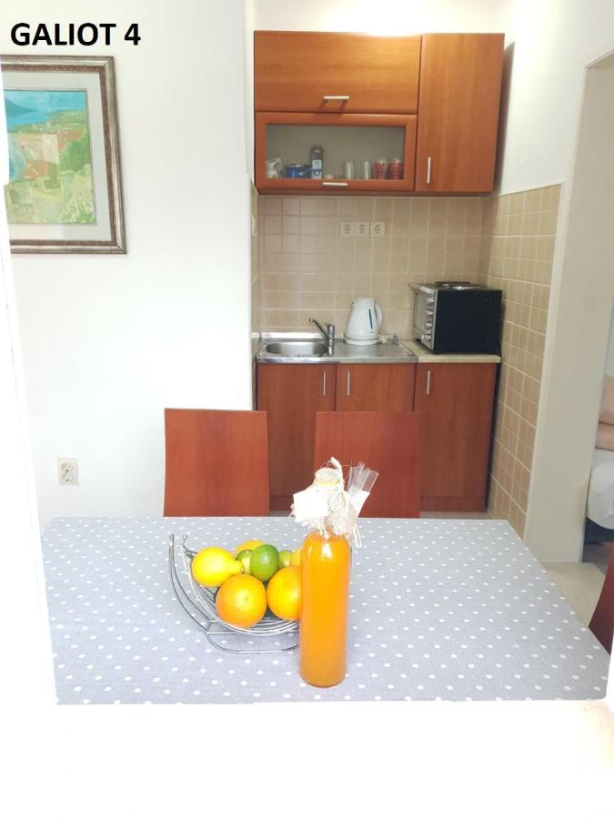 Apartmani Galiot อิกาโล ภายนอก รูปภาพ