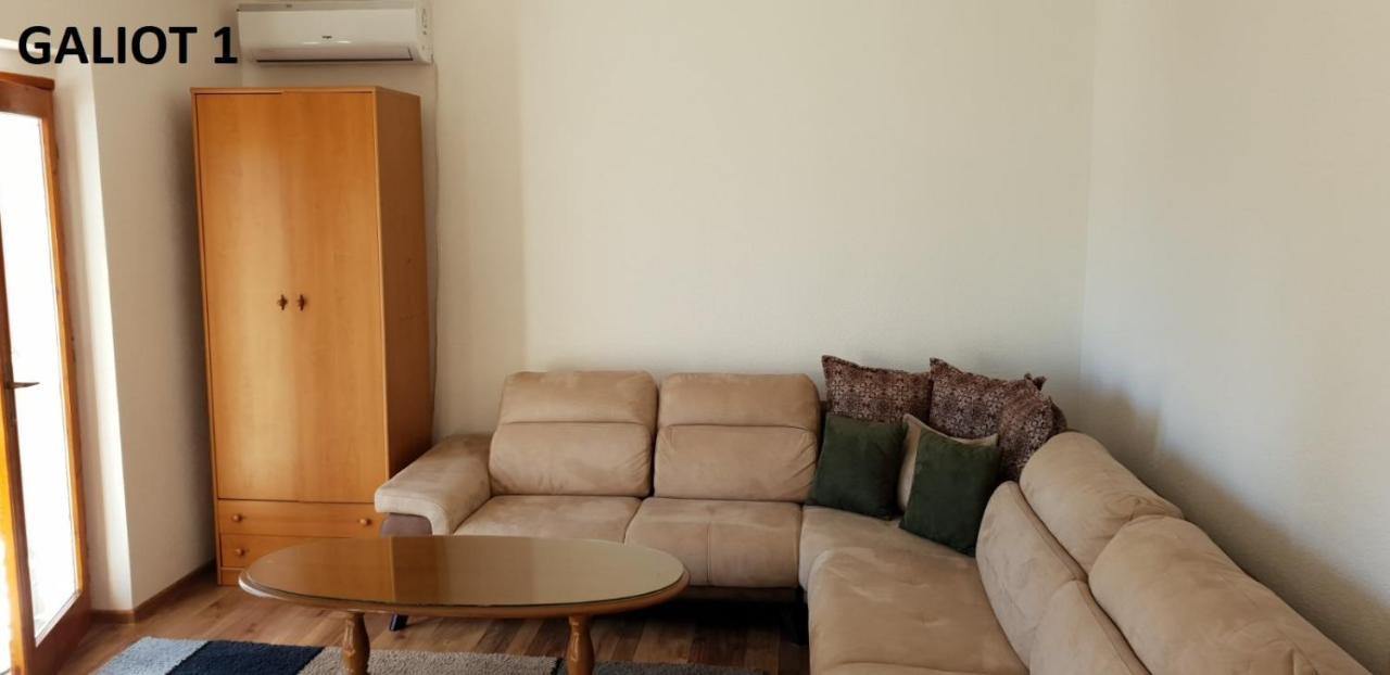 Apartmani Galiot อิกาโล ภายนอก รูปภาพ